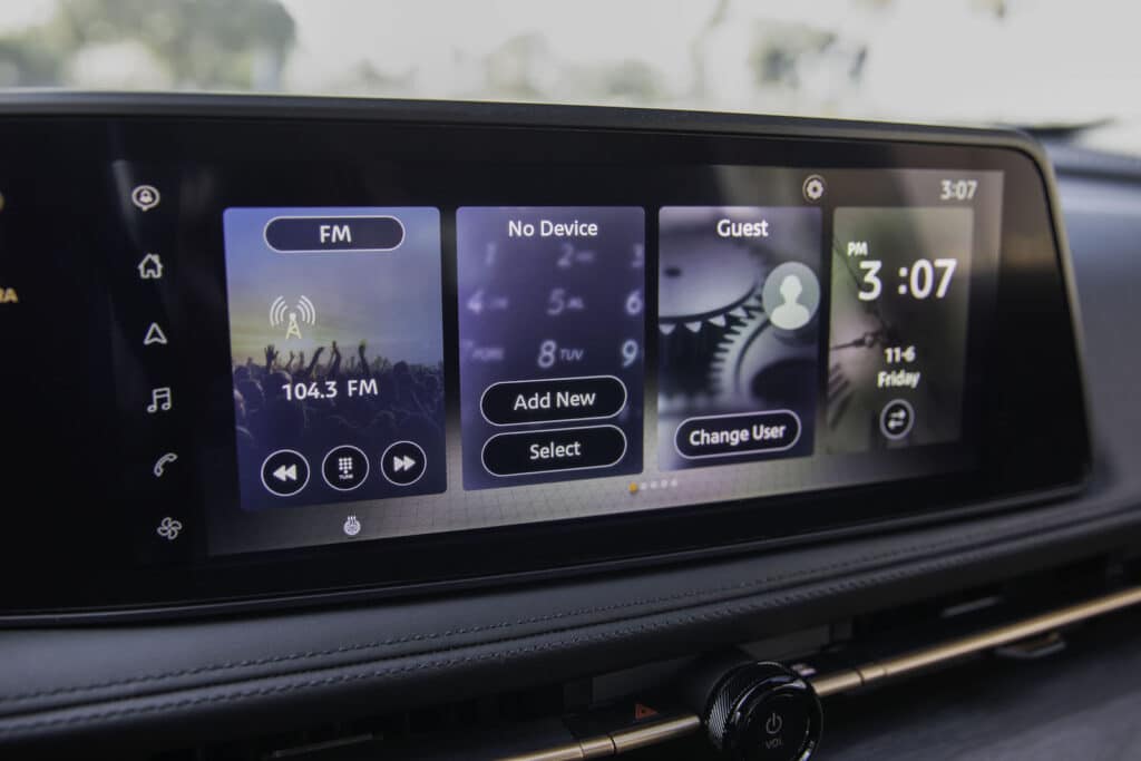 2023 Nissan Ariya infotainment screen