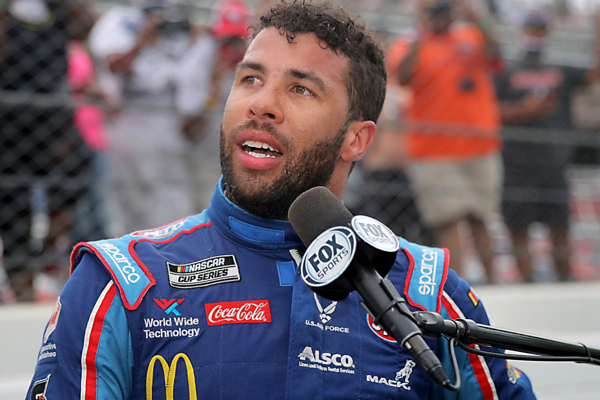 NASCAR video clips clearly show numerous nooses right before Bubba Wallace incident